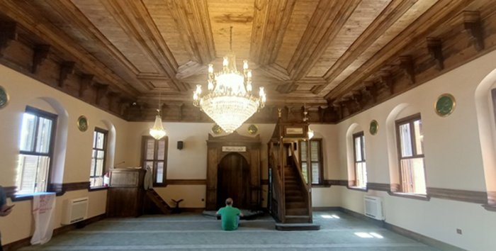 Kireçburnu Gümrükçü İshakağa Camii